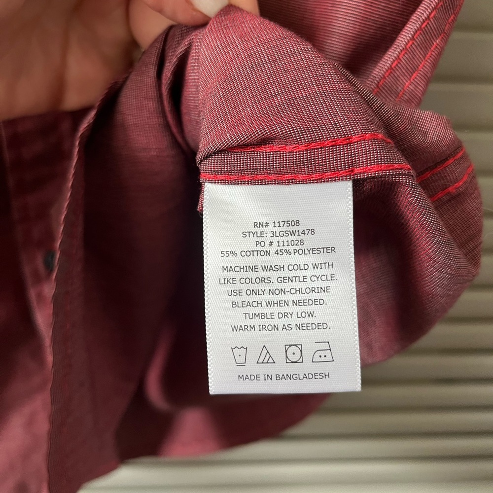 Levi’s NWT Mens Medium short sleeve button down